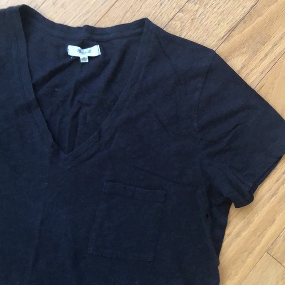 Madewell Whisper Cotton V-Neck w/ Pocket Black Cotton Tee w/ Front Pocket - Picture 3 of 12